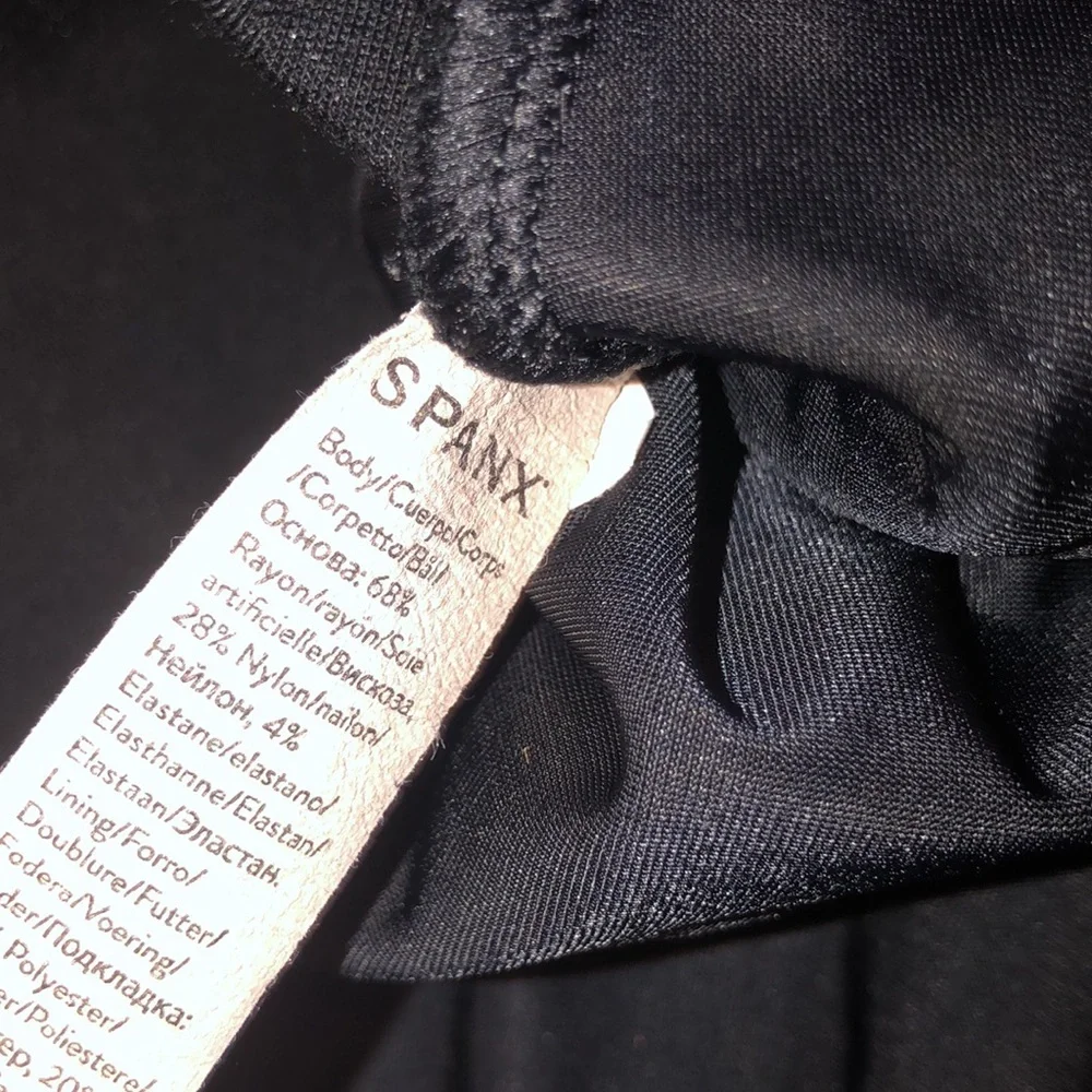 Spanx black pants size large - Picture 4 of 5